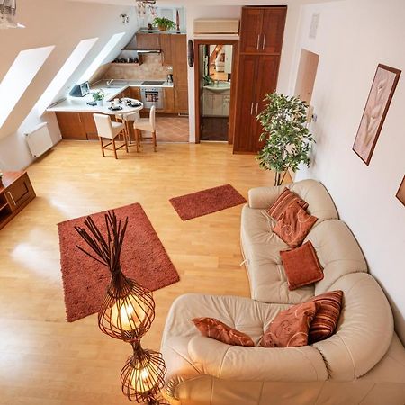 Beautiful Apartment With Ac Βουδαπέστη Εξωτερικό φωτογραφία
