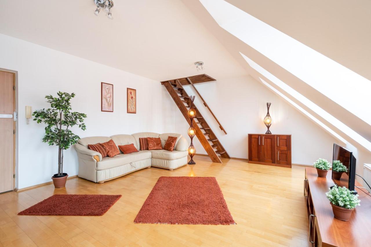 Beautiful Apartment With Ac Βουδαπέστη Εξωτερικό φωτογραφία